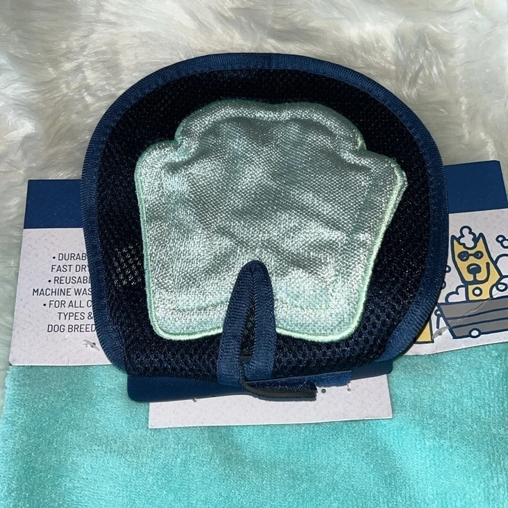 🆕 Life is Good Microfiber Pet Towel and Grooming Mitt Set